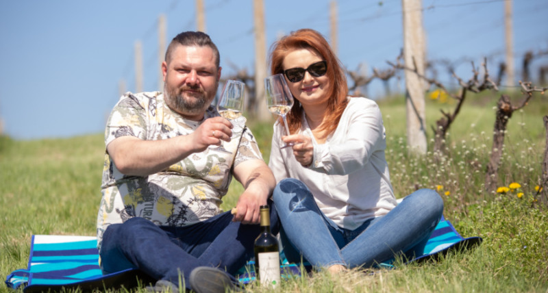 Winnica Nad Jarem w Moti Wine Bar & Shop