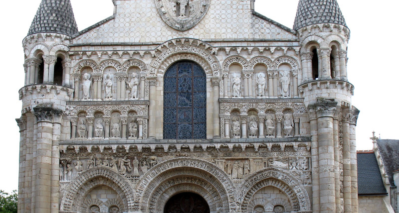 JAK ŚREDNIOWIECZE UKSZTAŁTOWAŁO NASZĄ WYOBRAŹNIĘ?