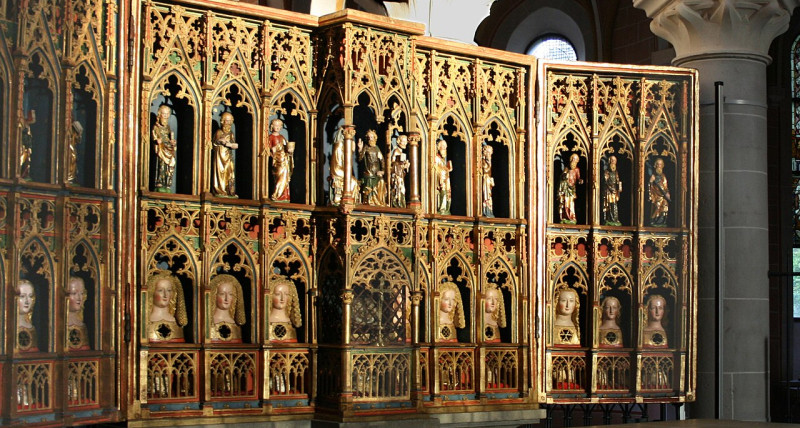 WIELKOŚĆ MA ZNACZENIE, CZYLI POLIPTYKI  ŚREDNIOWIECZA