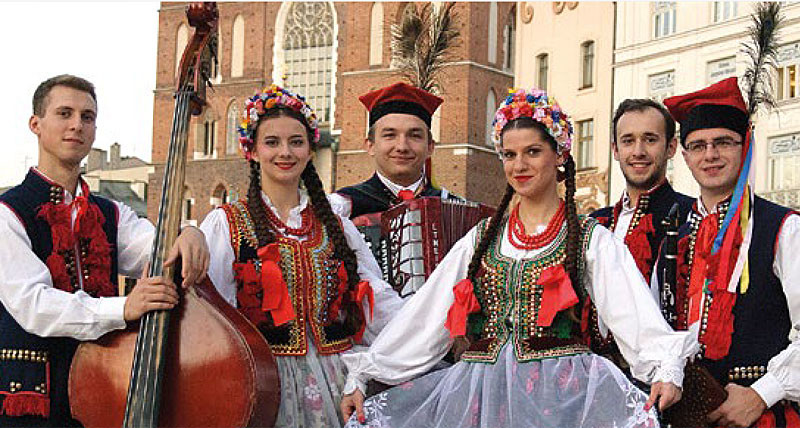 Kolacja bufetowa z pokazem folklorystycznym w sercu Krakowa